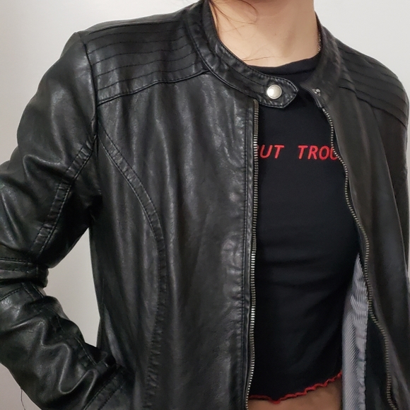 Leather Jacket - Picture 5 of 5